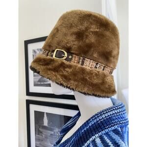 Vintage United Hatters Cap Millenary Faux Fur Women’s Bucket Hat